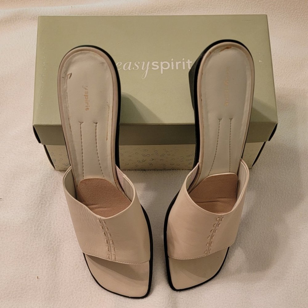 #32 - New with box, Easy Spirit Davina Ivory wedge sandals